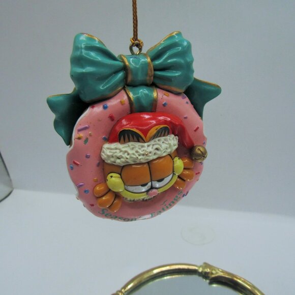 Paws 1996 Garfield in Donut Ornament - Picture 3 of 7